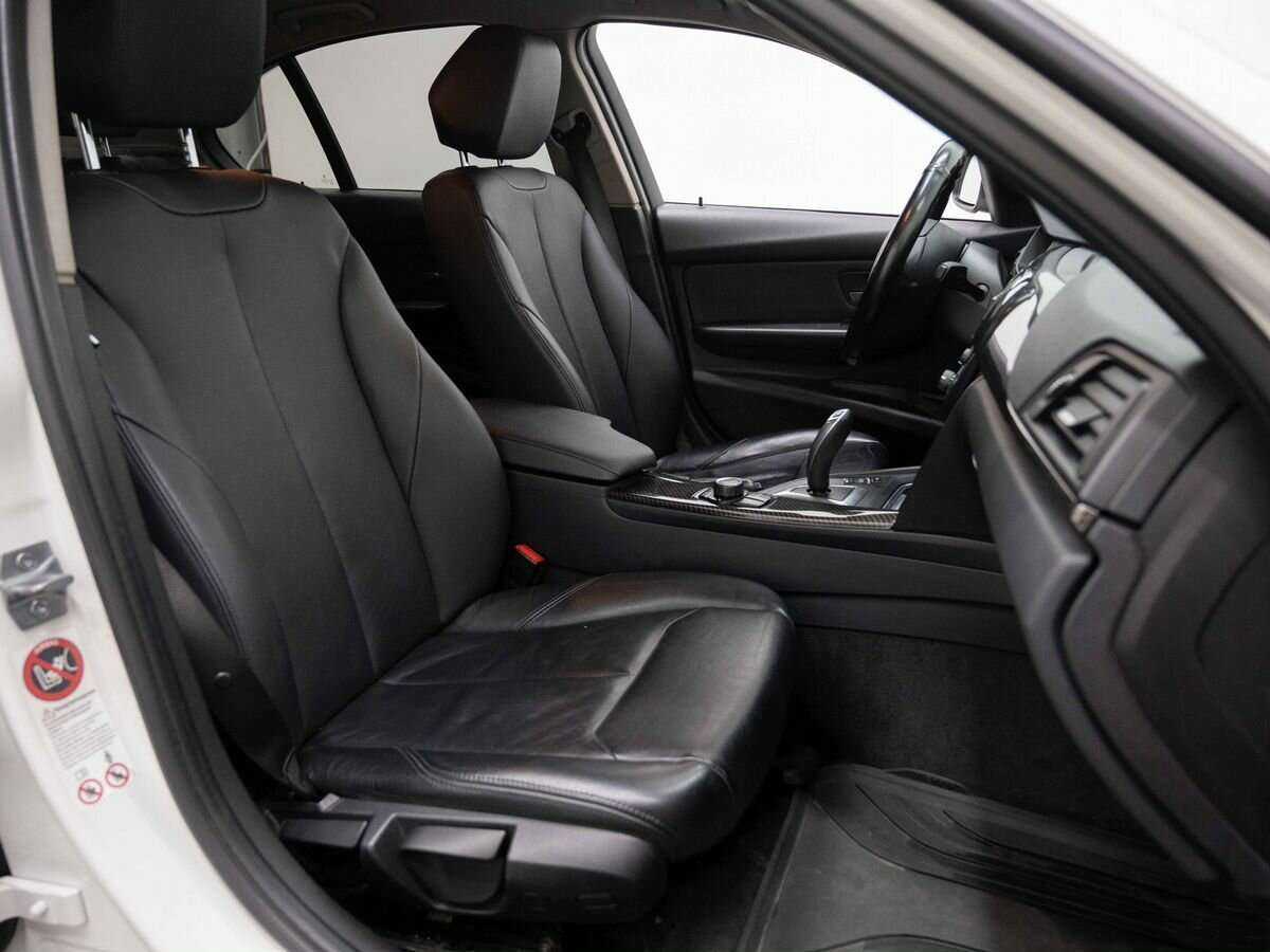 BMW 3 серии с пробегом — 2014 год. Фото: #11