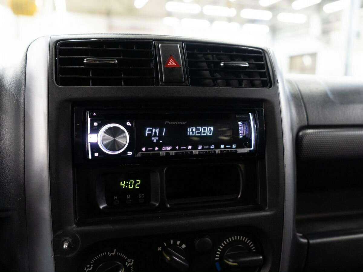 Suzuki Jimny с пробегом — 2009 год. Фото: #6