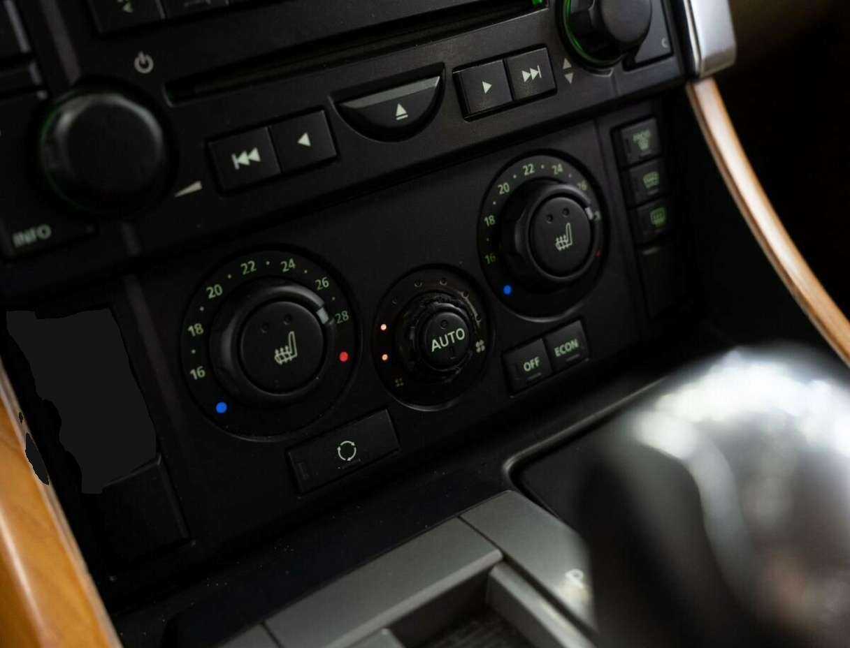 Land Rover Range Rover Sport с пробегом — 2008 год. Фото: #8