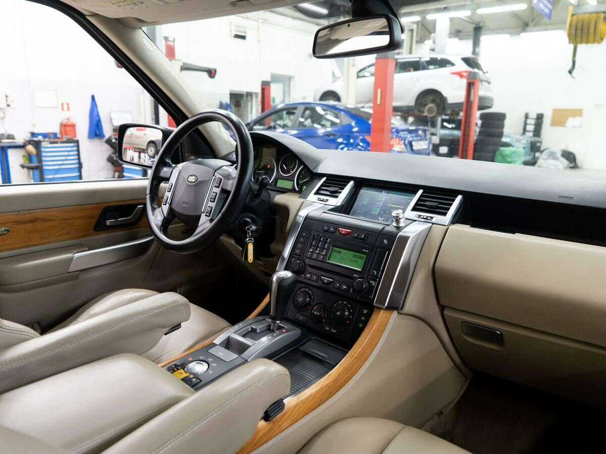 Land Rover Range Rover Sport с пробегом — 2008 год. Фото: #15