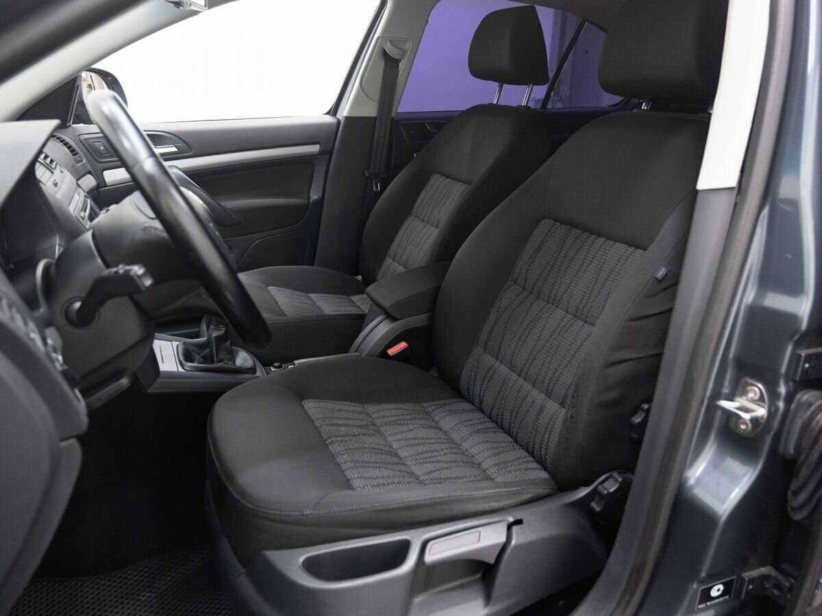 Skoda Octavia с пробегом — 2010 год. Фото: #6