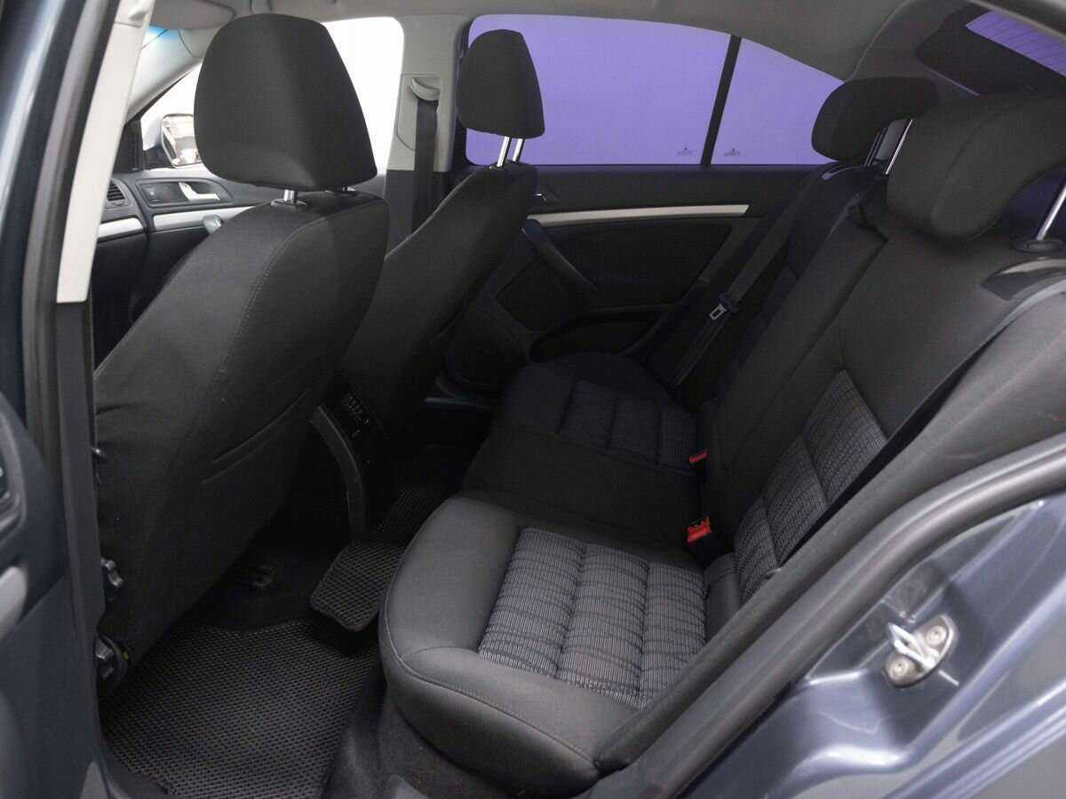 Skoda Octavia с пробегом — 2010 год. Фото: #8