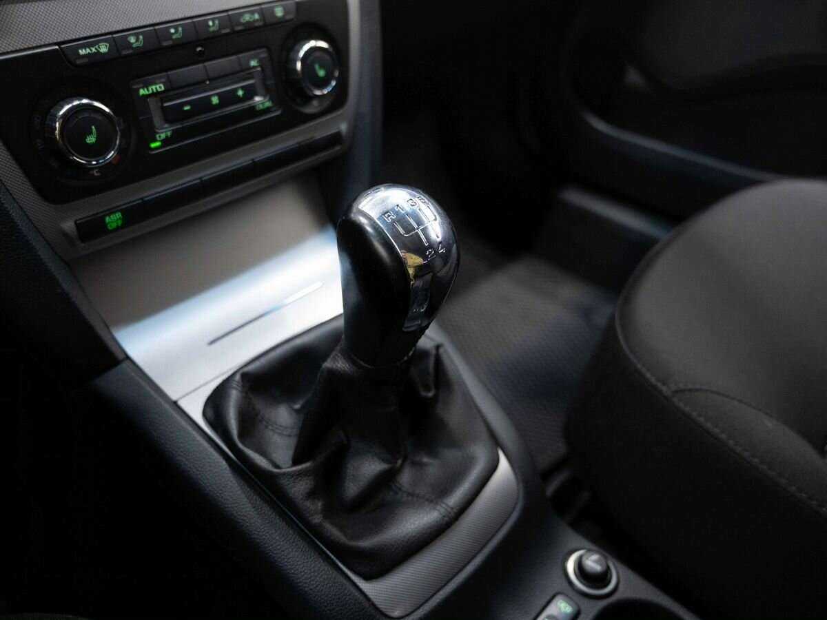 Skoda Octavia с пробегом — 2010 год. Фото: #17