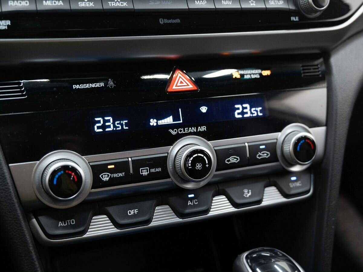 Hyundai Avante с пробегом — 2018 год. Фото: #19