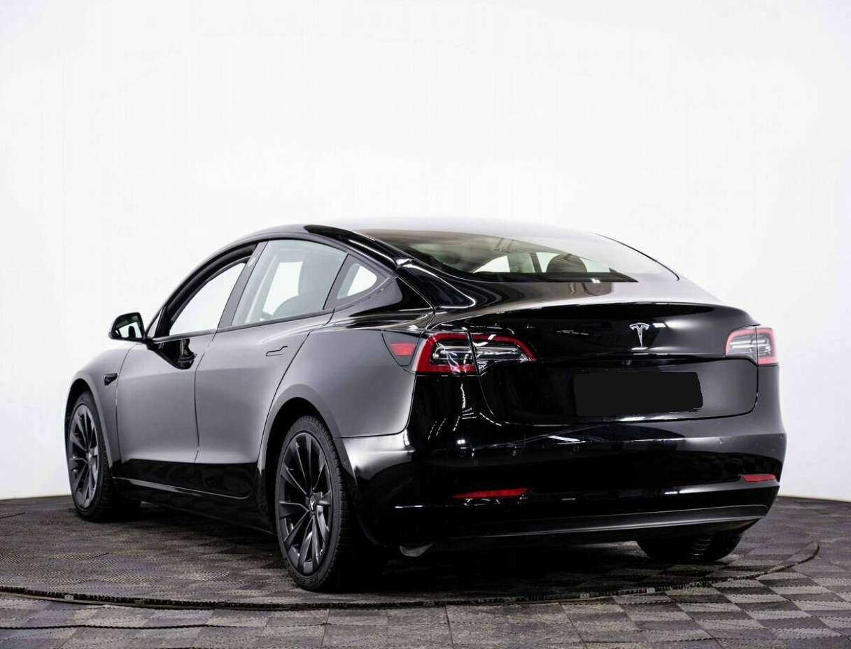 Tesla Model 3 с пробегом — 2020 год. Фото: #3