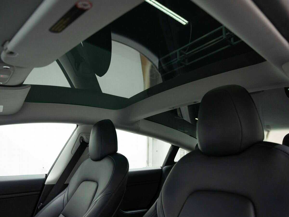 Tesla Model 3 с пробегом — 2020 год. Фото: #21