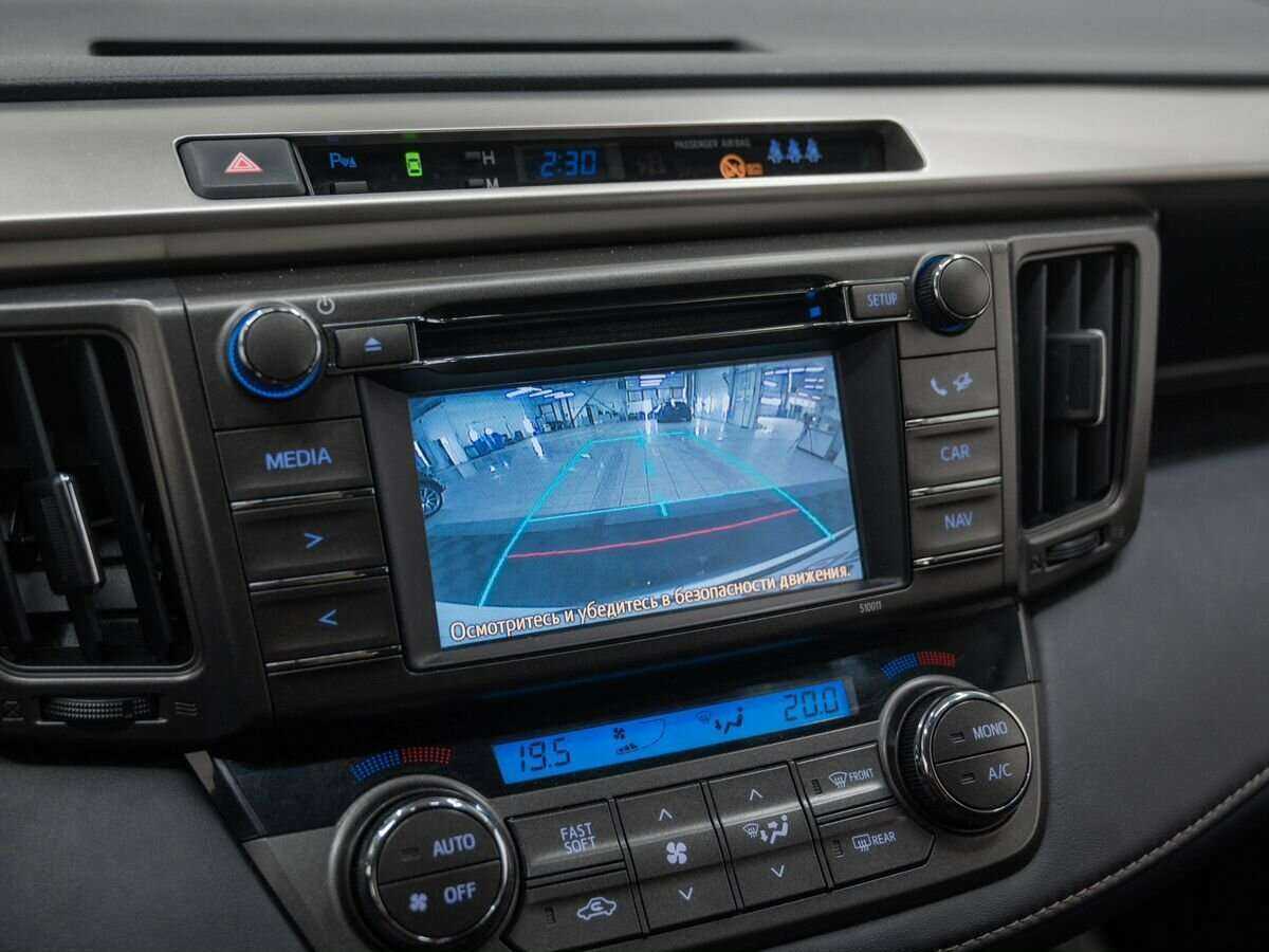 Toyota RAV4 с пробегом — 2014 год. Фото: #20