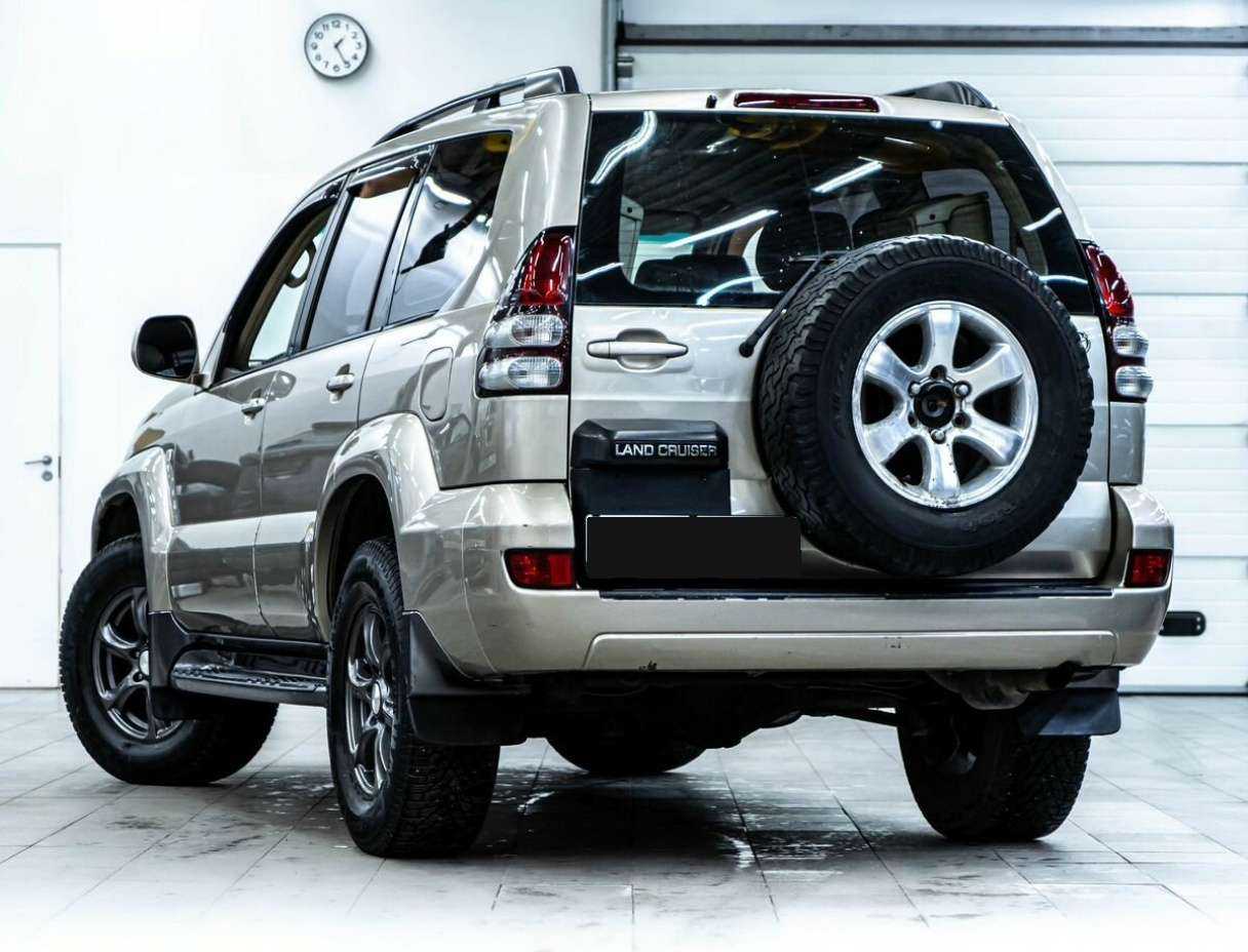 Toyota Land Cruiser Prado с пробегом — 2005 год. Фото: #3
