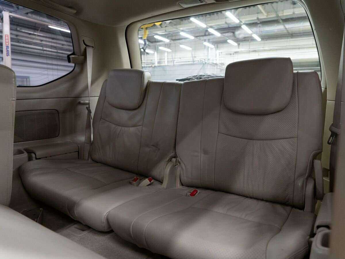 Toyota Land Cruiser Prado с пробегом — 2005 год. Фото: #7