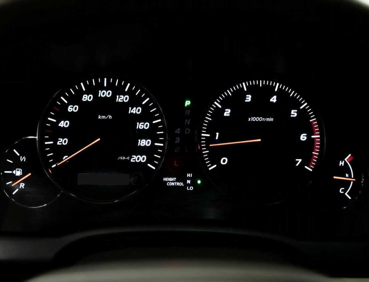 Toyota Land Cruiser Prado с пробегом — 2005 год. Фото: #12