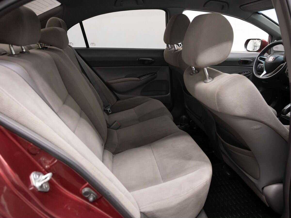 Honda Civic с пробегом — 2008 год. Фото: #9