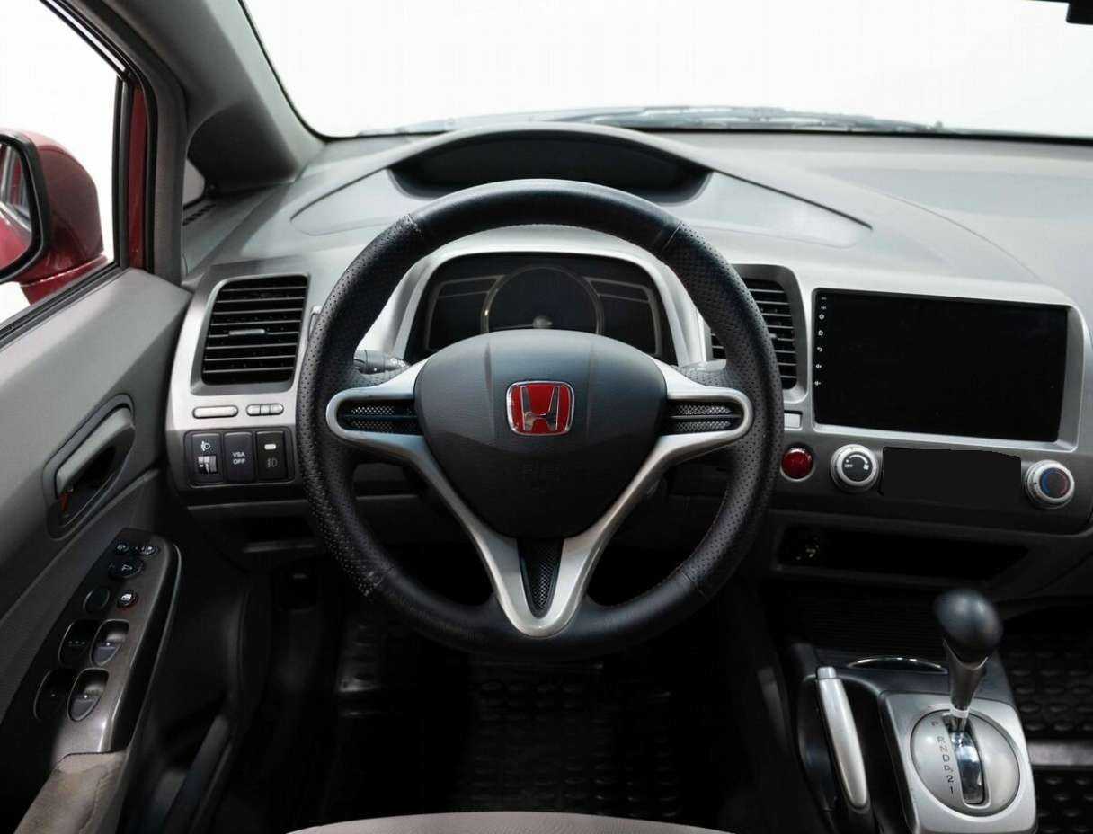 Honda Civic с пробегом — 2008 год. Фото: #13