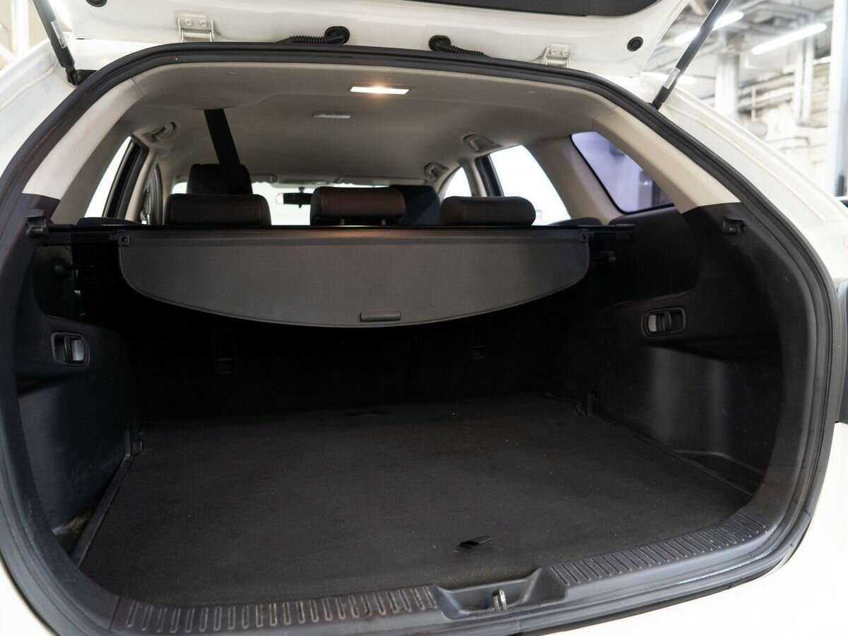 Mazda CX-7 с пробегом — 2010 год. Фото: #7