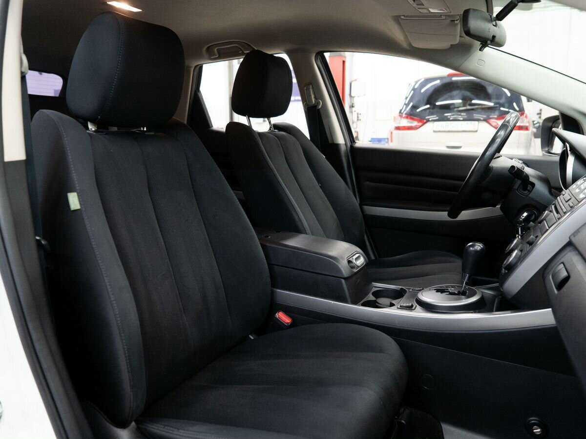 Mazda CX-7 с пробегом — 2010 год. Фото: #9