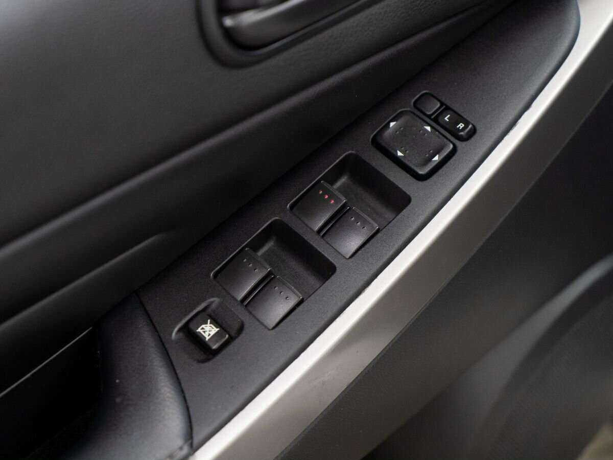 Mazda CX-7 с пробегом — 2010 год. Фото: #13