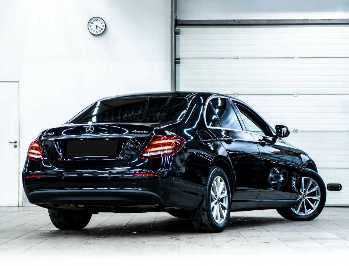 Mercedes-Benz E-Класс с пробегом — 2019 год. Фото: #3