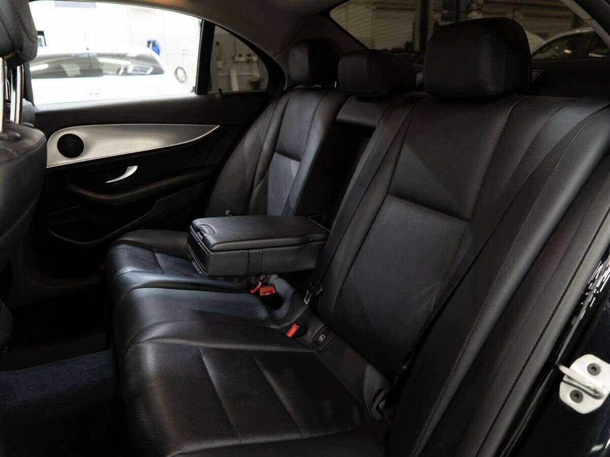 Mercedes-Benz E-Класс с пробегом — 2019 год. Фото: #8