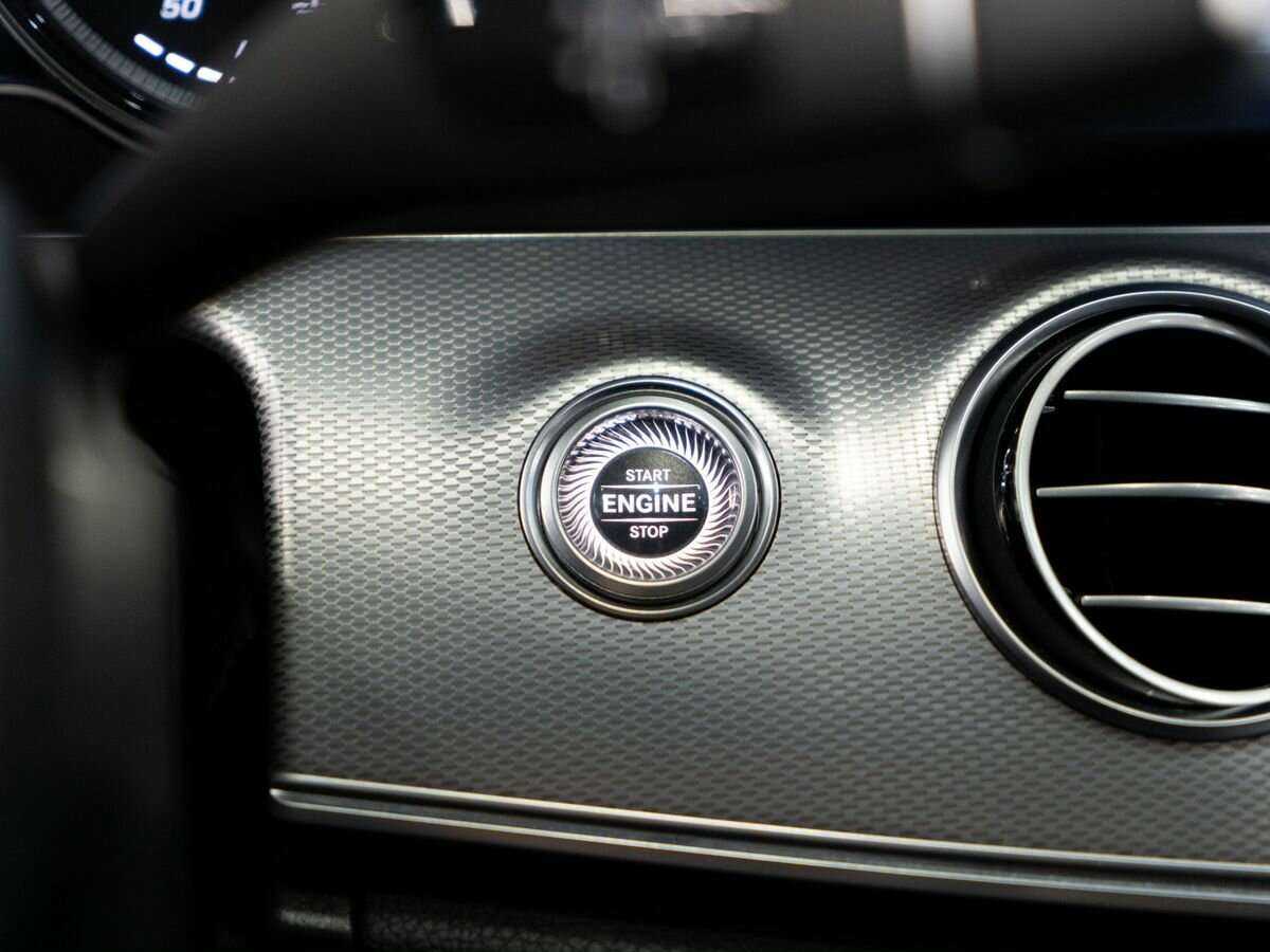 Mercedes-Benz E-Класс с пробегом — 2019 год. Фото: #12