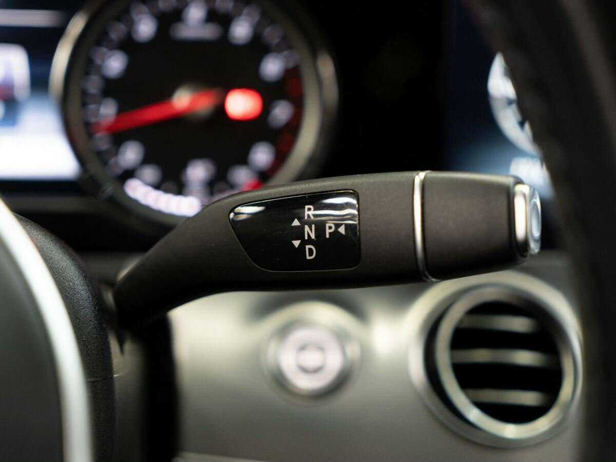 Mercedes-Benz E-Класс с пробегом — 2019 год. Фото: #13