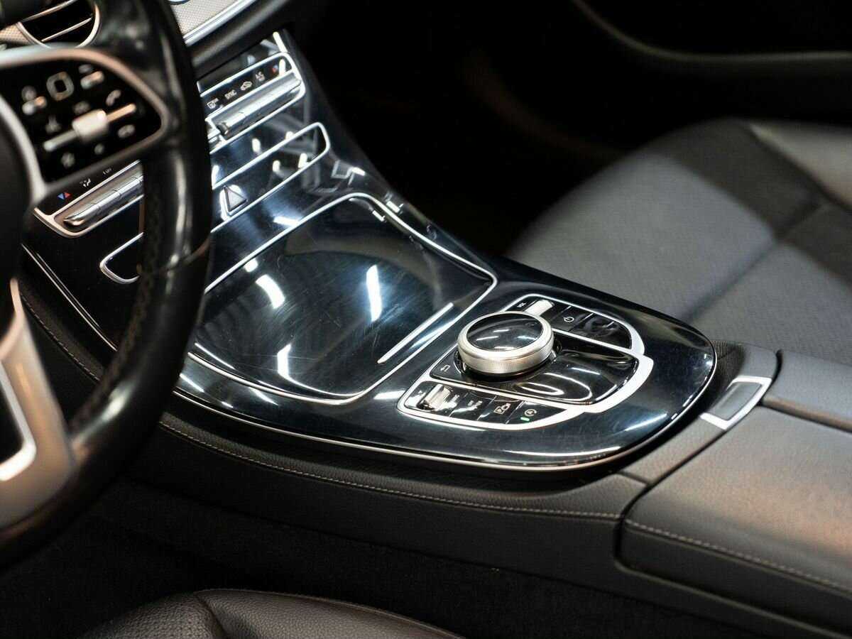 Mercedes-Benz E-Класс с пробегом — 2019 год. Фото: #14