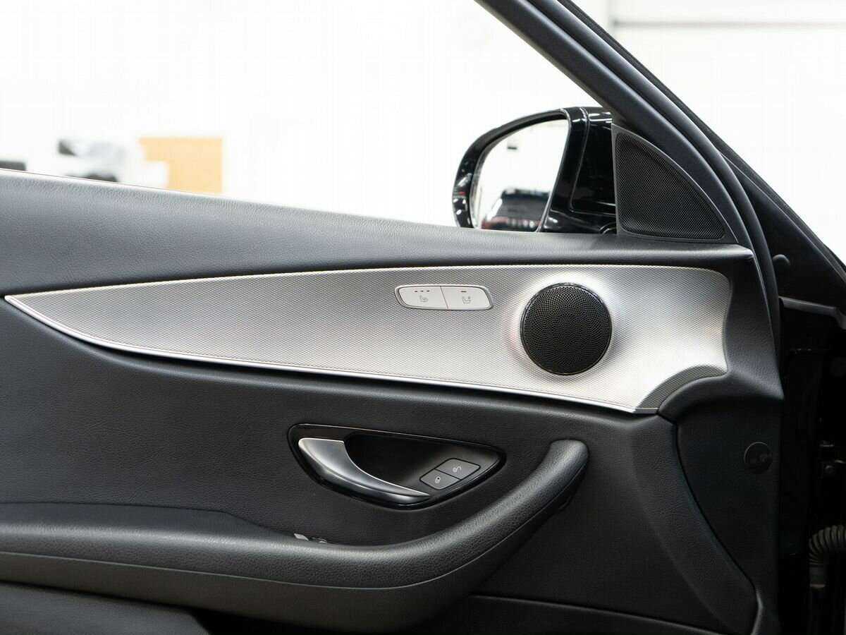 Mercedes-Benz E-Класс с пробегом — 2019 год. Фото: #18