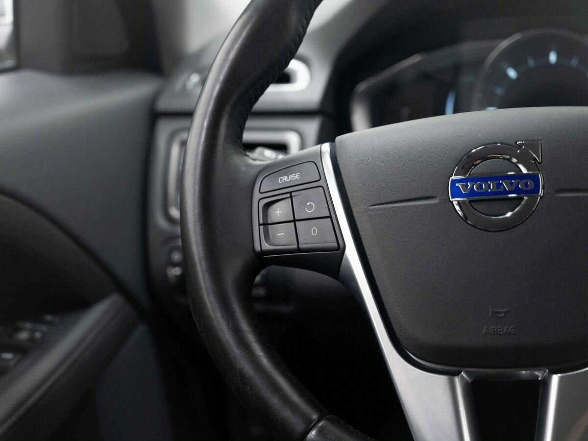 Volvo XC70 с пробегом — 2016 год. Фото: #11