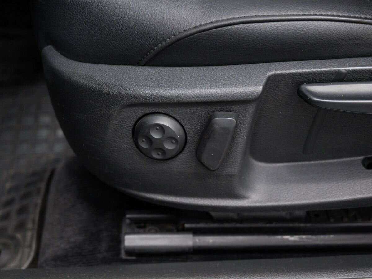 Volkswagen Passat с пробегом — 2011 год. Фото: #16