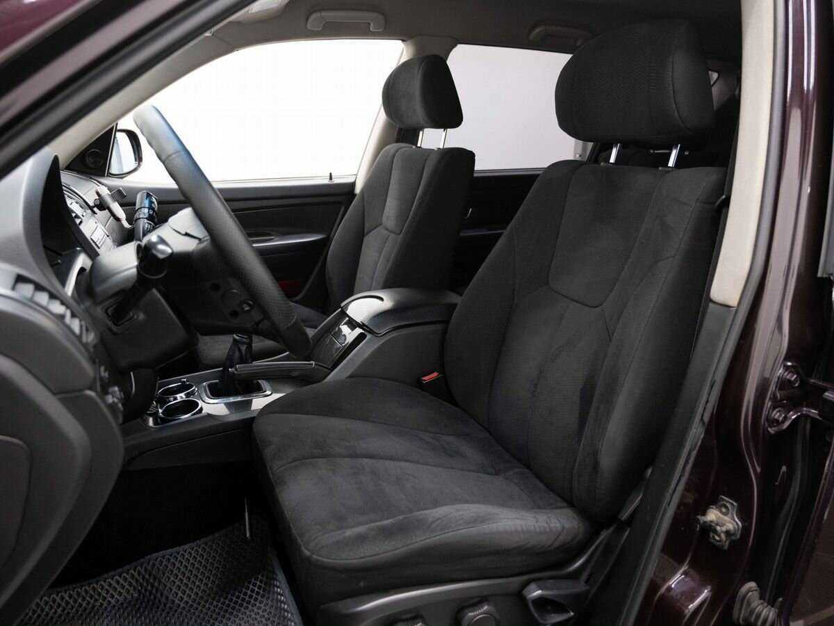 SsangYong Rexton с пробегом — 2010 год. Фото: #7