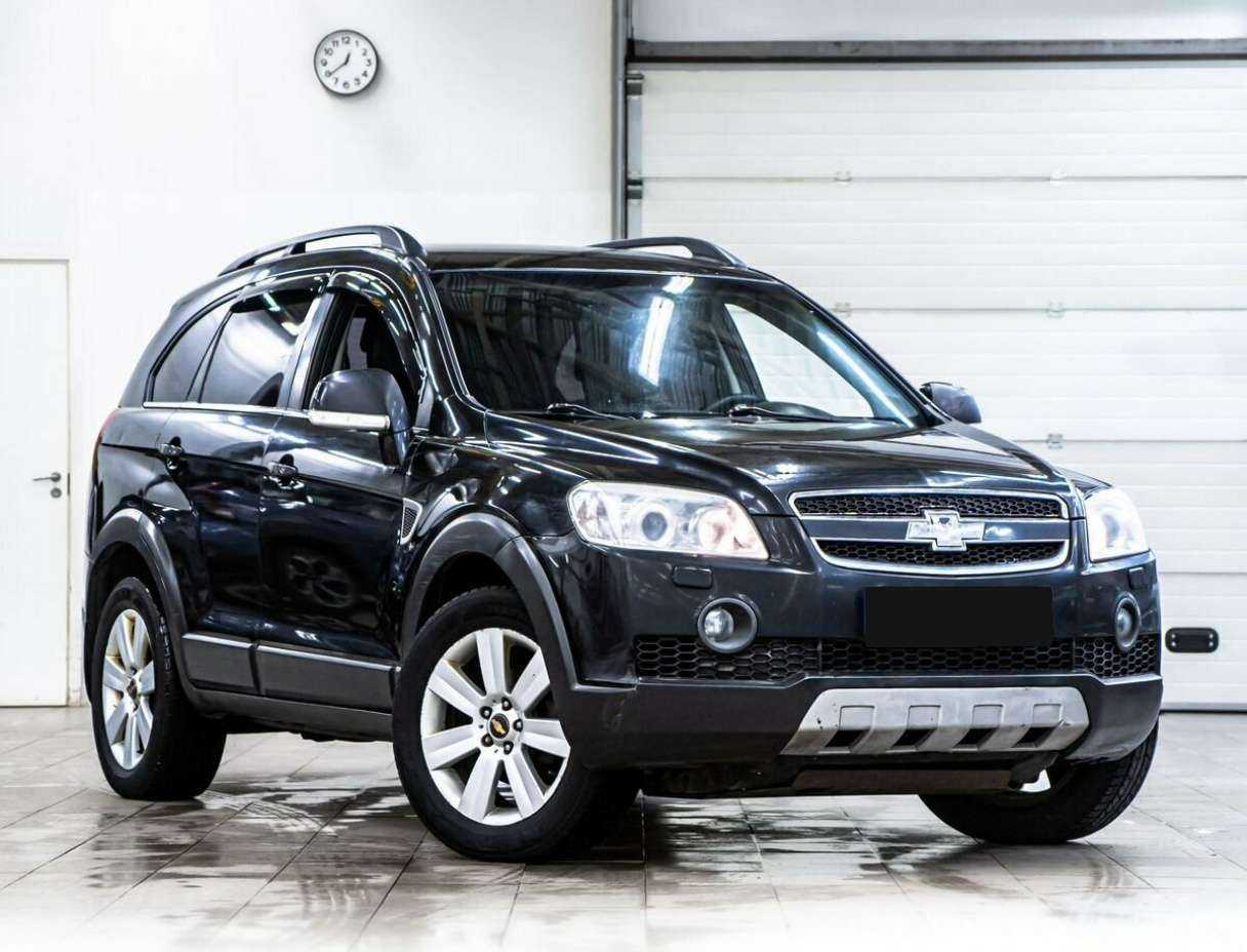 Chevrolet Captiva с пробегом — 2008 год. Фото: #1