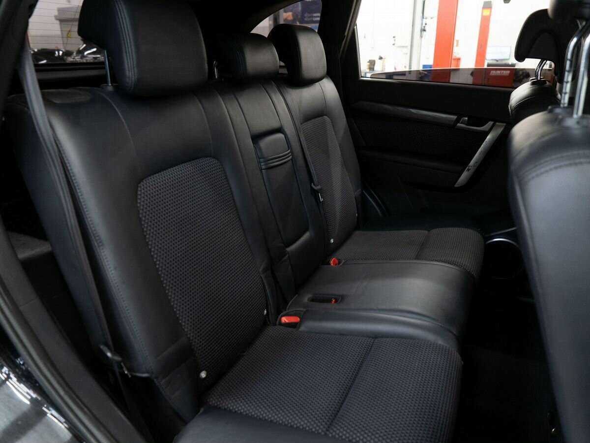 Chevrolet Captiva с пробегом — 2008 год. Фото: #8