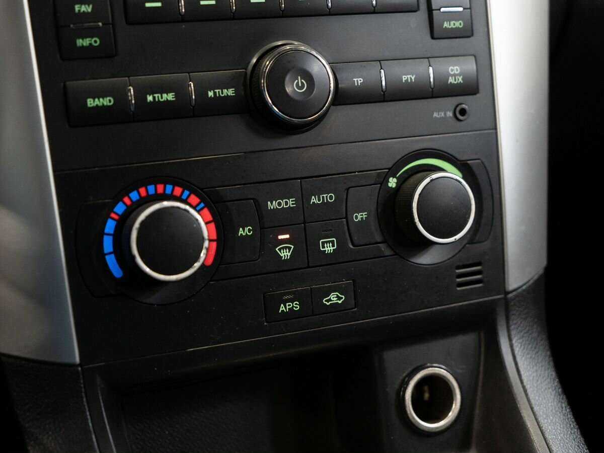 Chevrolet Captiva с пробегом — 2008 год. Фото: #14