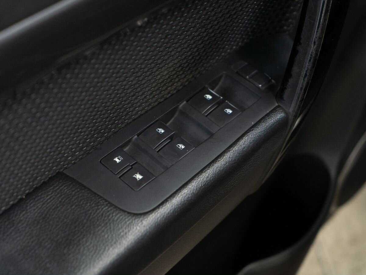 Chevrolet Captiva с пробегом — 2008 год. Фото: #15