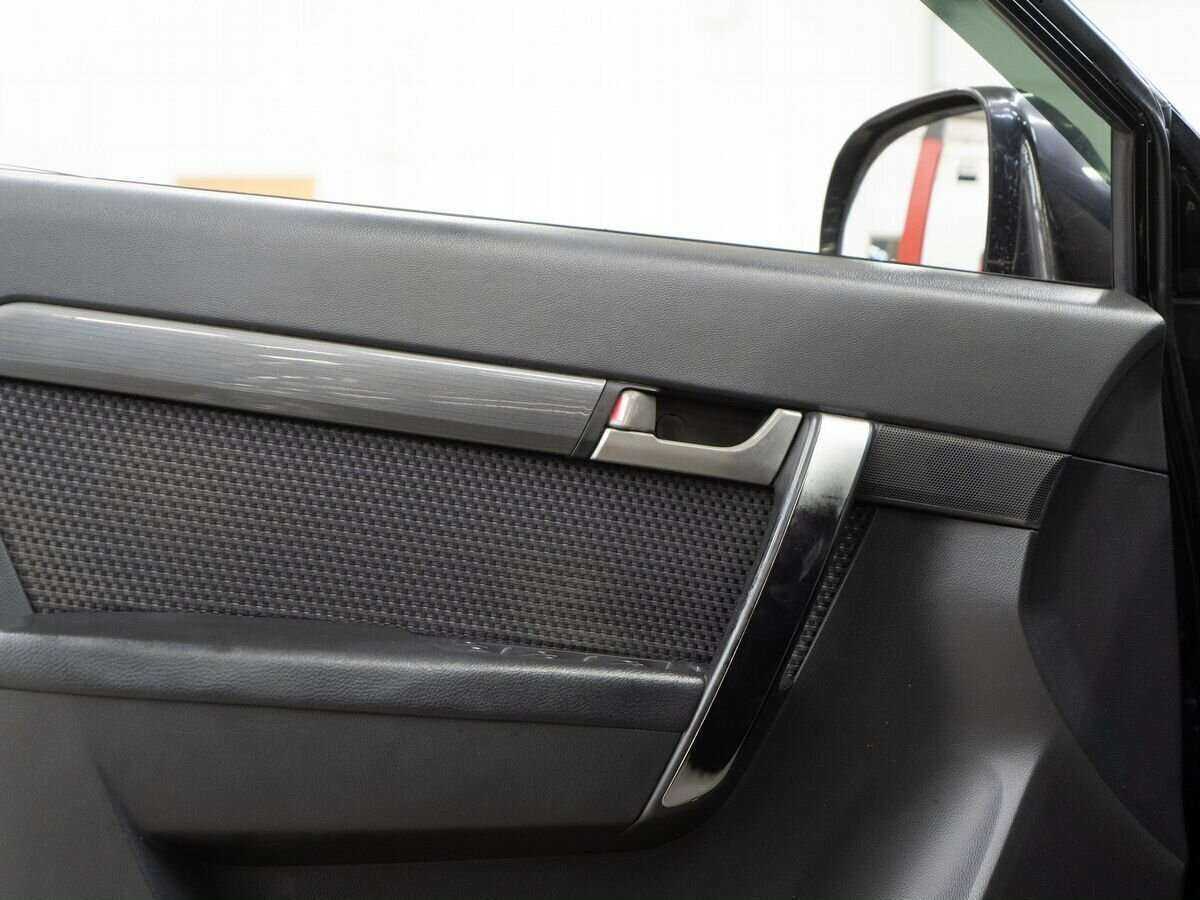 Chevrolet Captiva с пробегом — 2008 год. Фото: #16