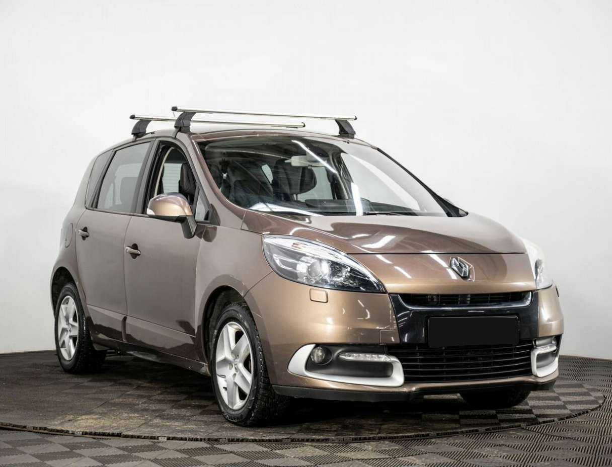 Renault Scenic с пробегом — 2013 год. Фото: #2
