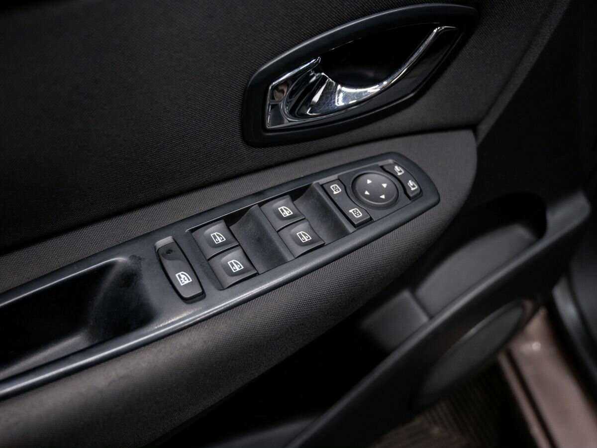 Renault Scenic с пробегом — 2013 год. Фото: #12