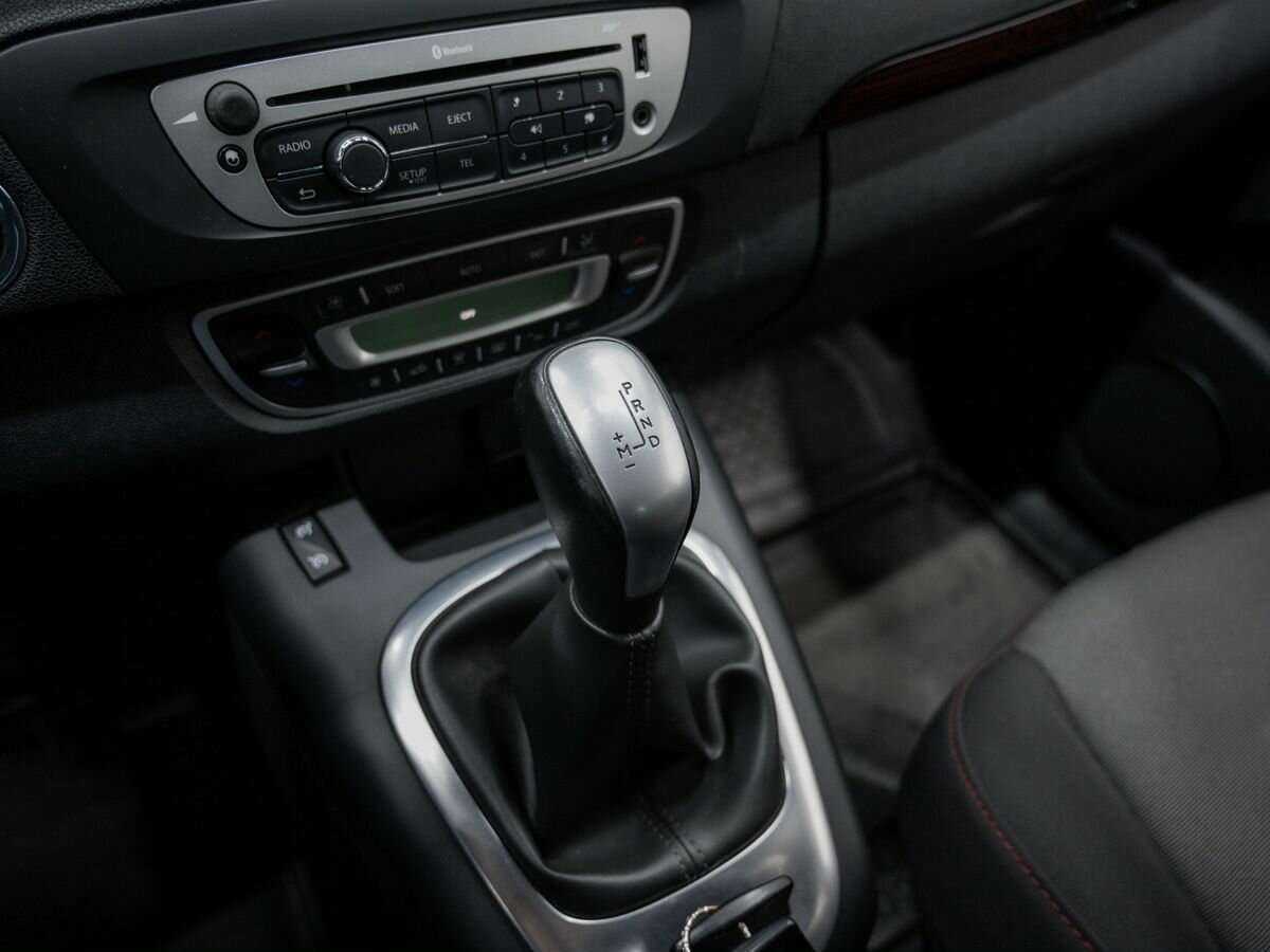 Renault Scenic с пробегом — 2013 год. Фото: #15