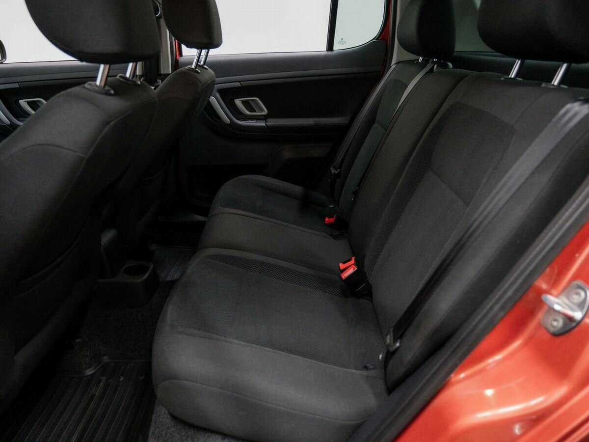 Skoda Fabia с пробегом — 2010 год. Фото: #12