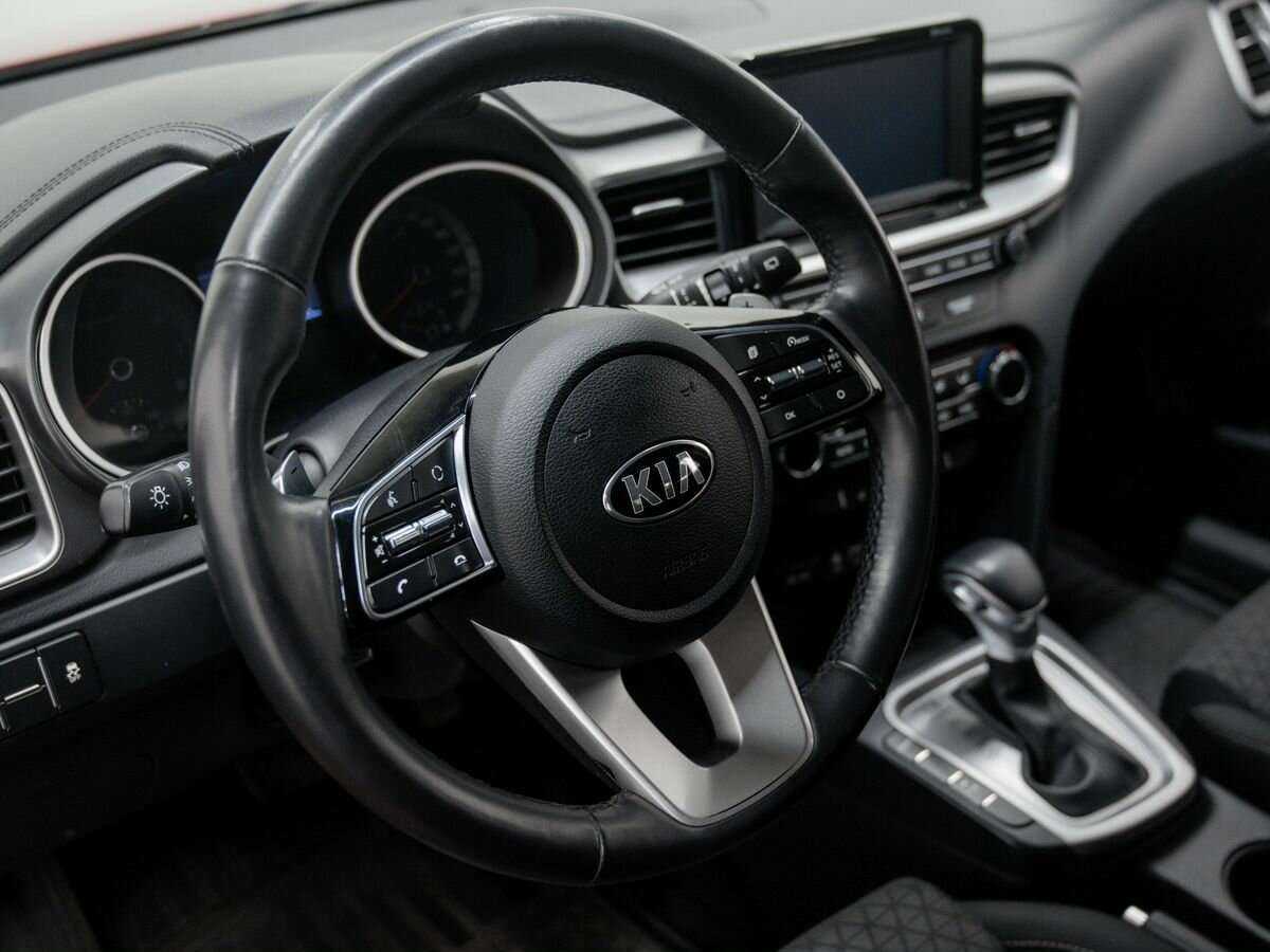 Kia Ceed с пробегом — 2019 год. Фото: #19