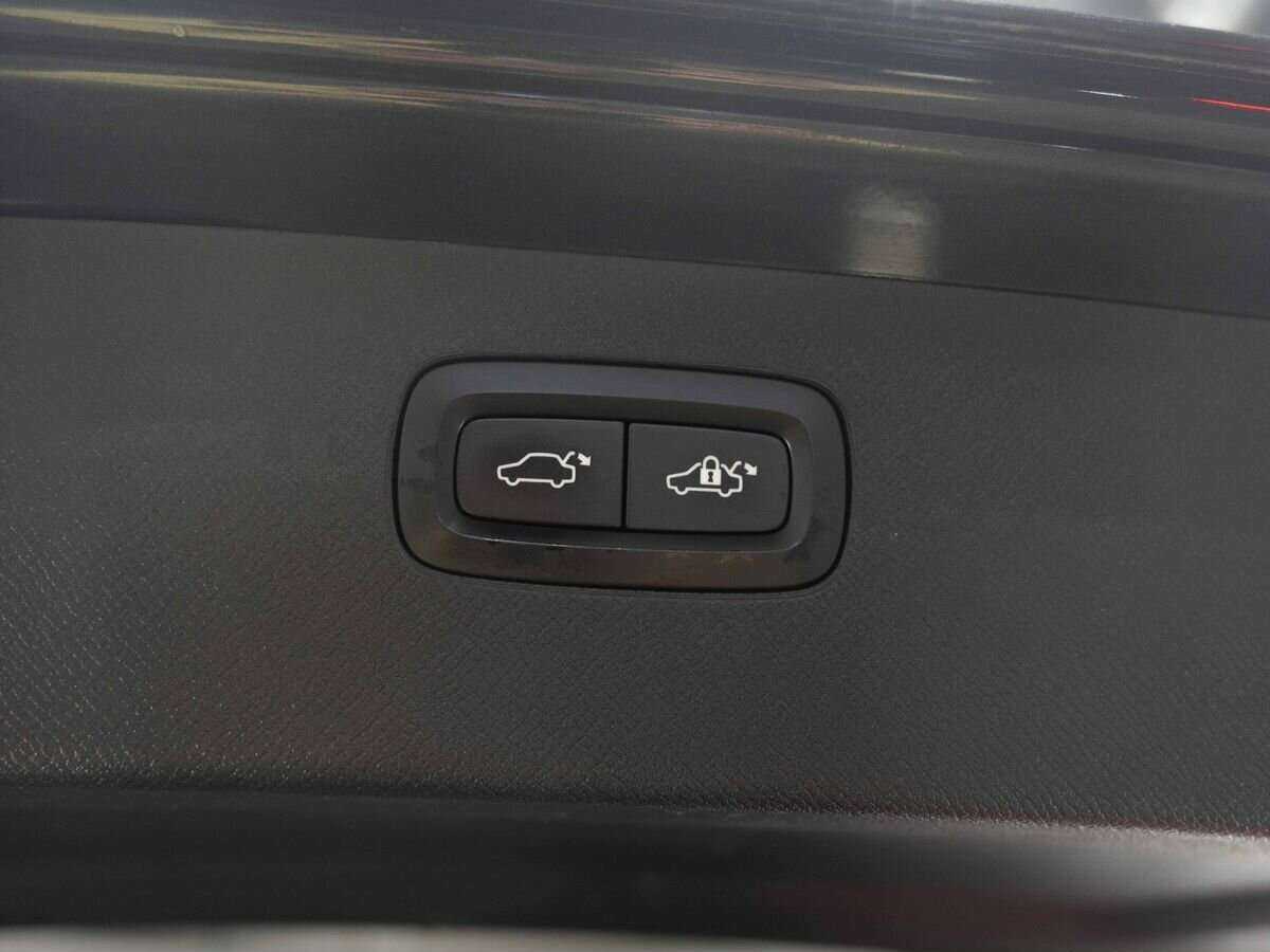 Volvo XC90 с пробегом — 2016 год. Фото: #25