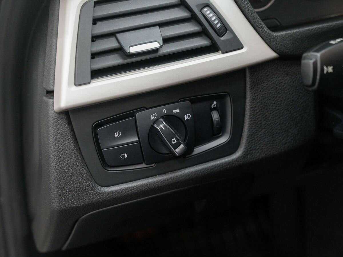 BMW 3 серии с пробегом — 2014 год. Фото: #15