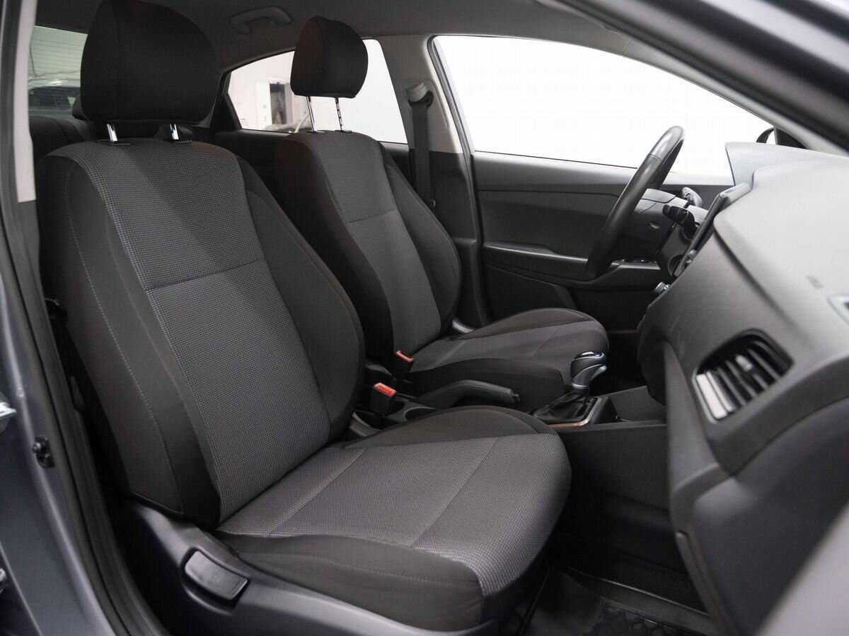 Hyundai Solaris с пробегом — 2021 год. Фото: #10