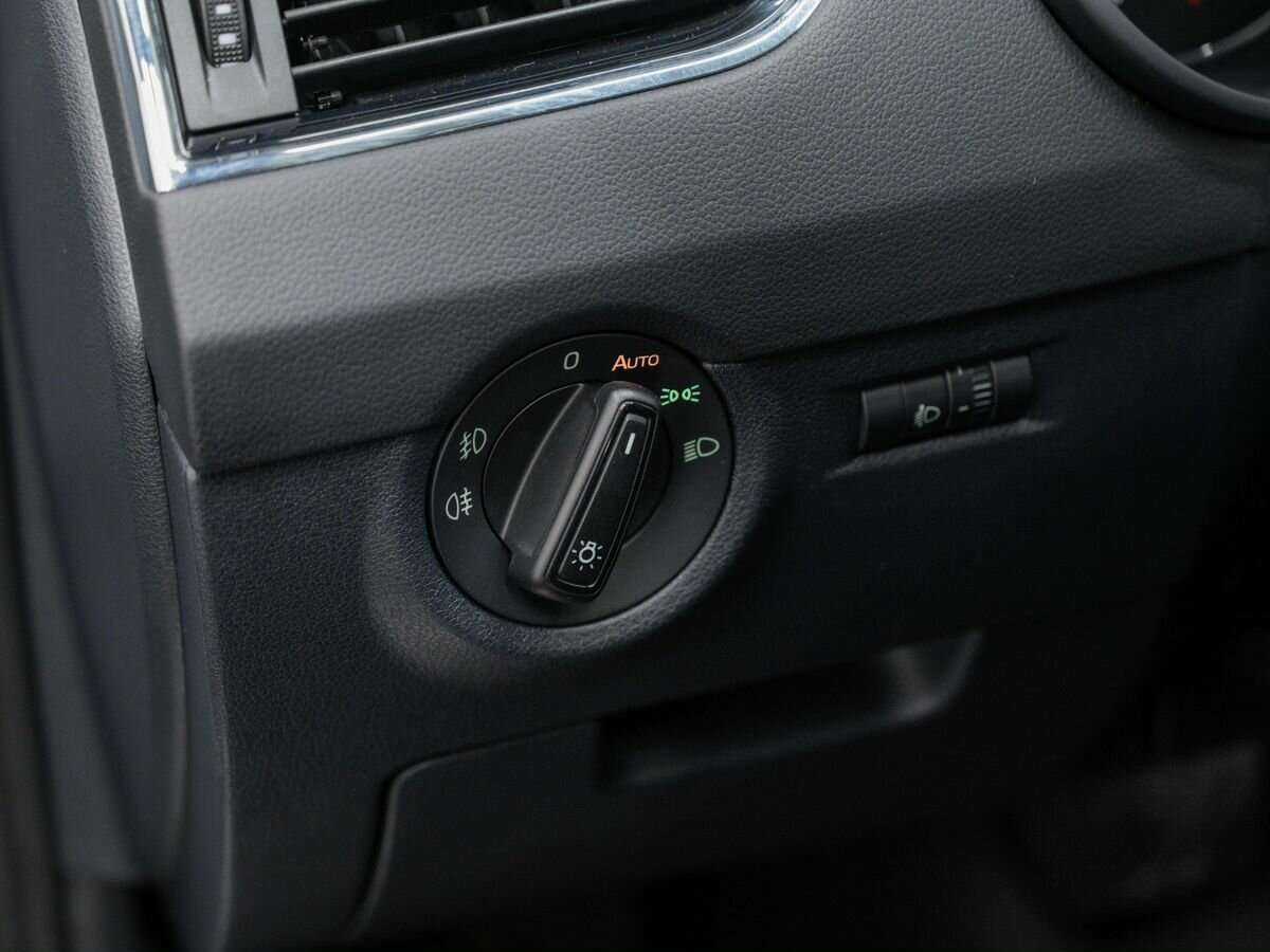 Skoda Octavia с пробегом — 2013 год. Фото: #16