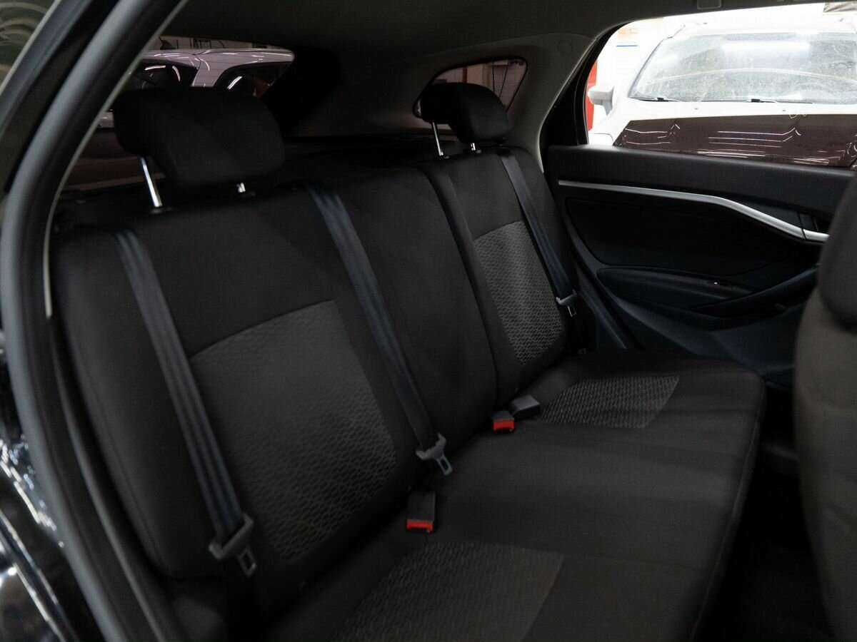 Lada (ВАЗ) Vesta с пробегом — 2020 год. Фото: #7