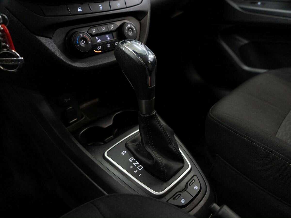 Lada (ВАЗ) Vesta с пробегом — 2020 год. Фото: #12