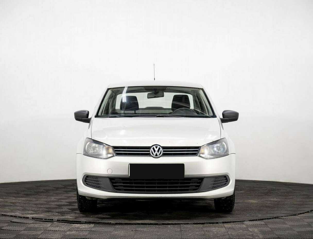 Volkswagen Polo с пробегом — 2010 год. Фото: #1