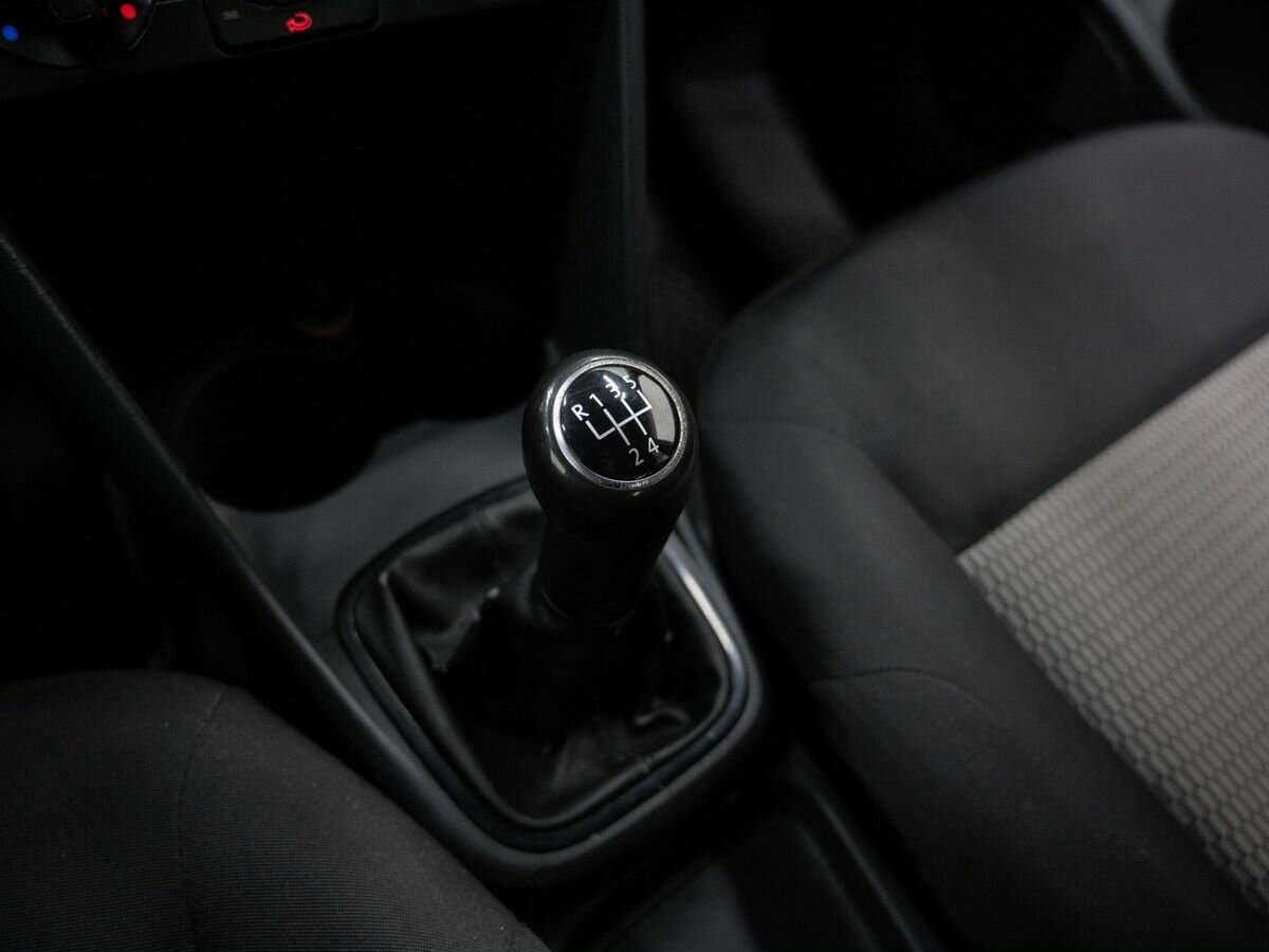 Volkswagen Polo с пробегом — 2010 год. Фото: #14