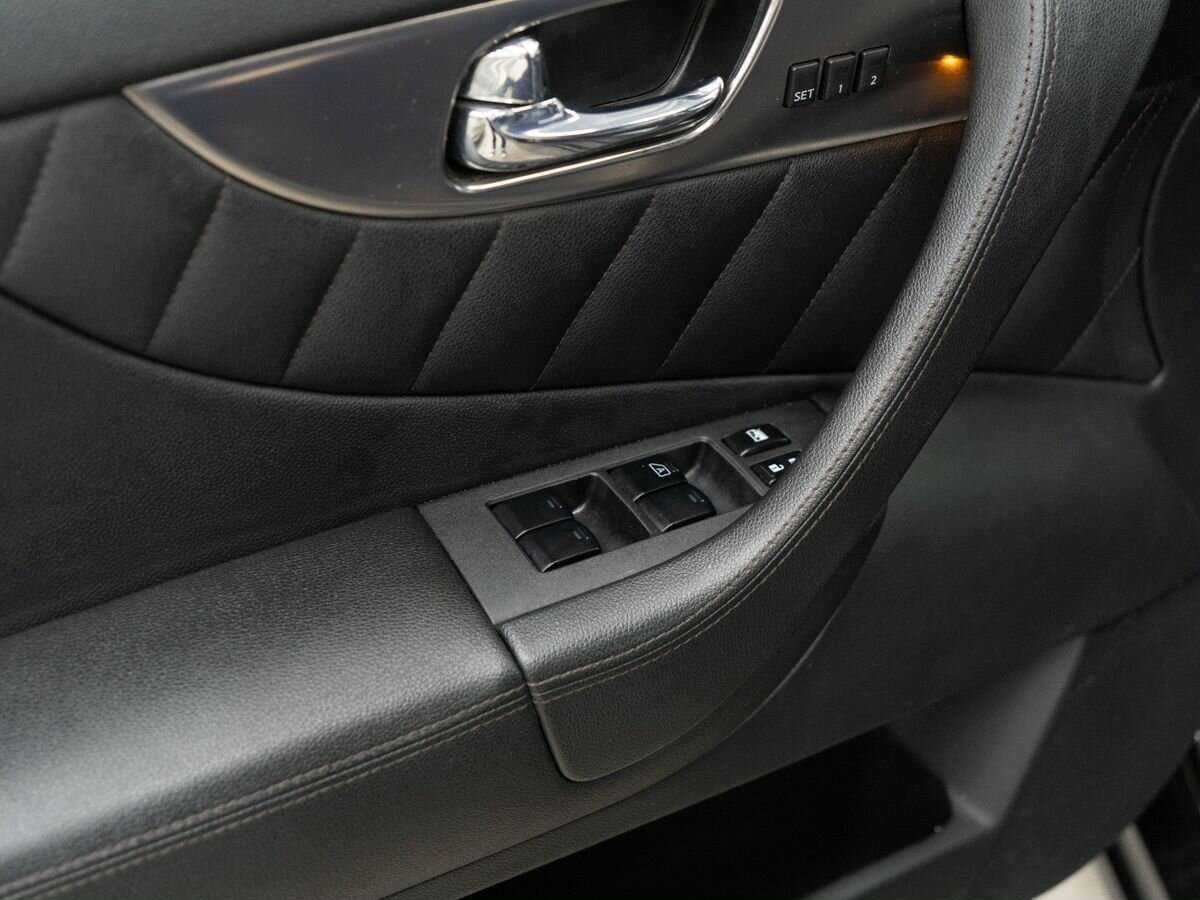 Infiniti FX с пробегом — 2008 год. Фото: #12