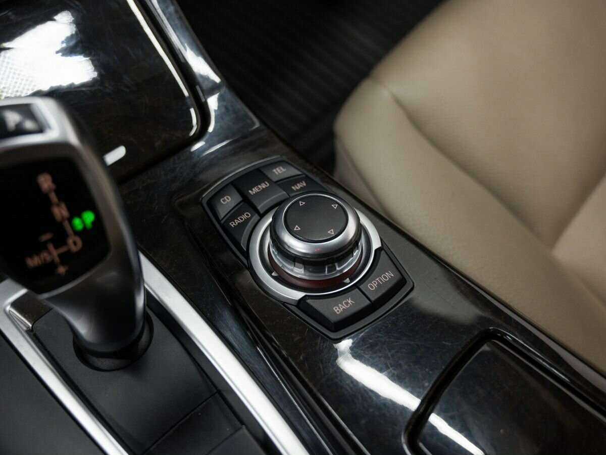 BMW 5 серии с пробегом — 2011 год. Фото: #20