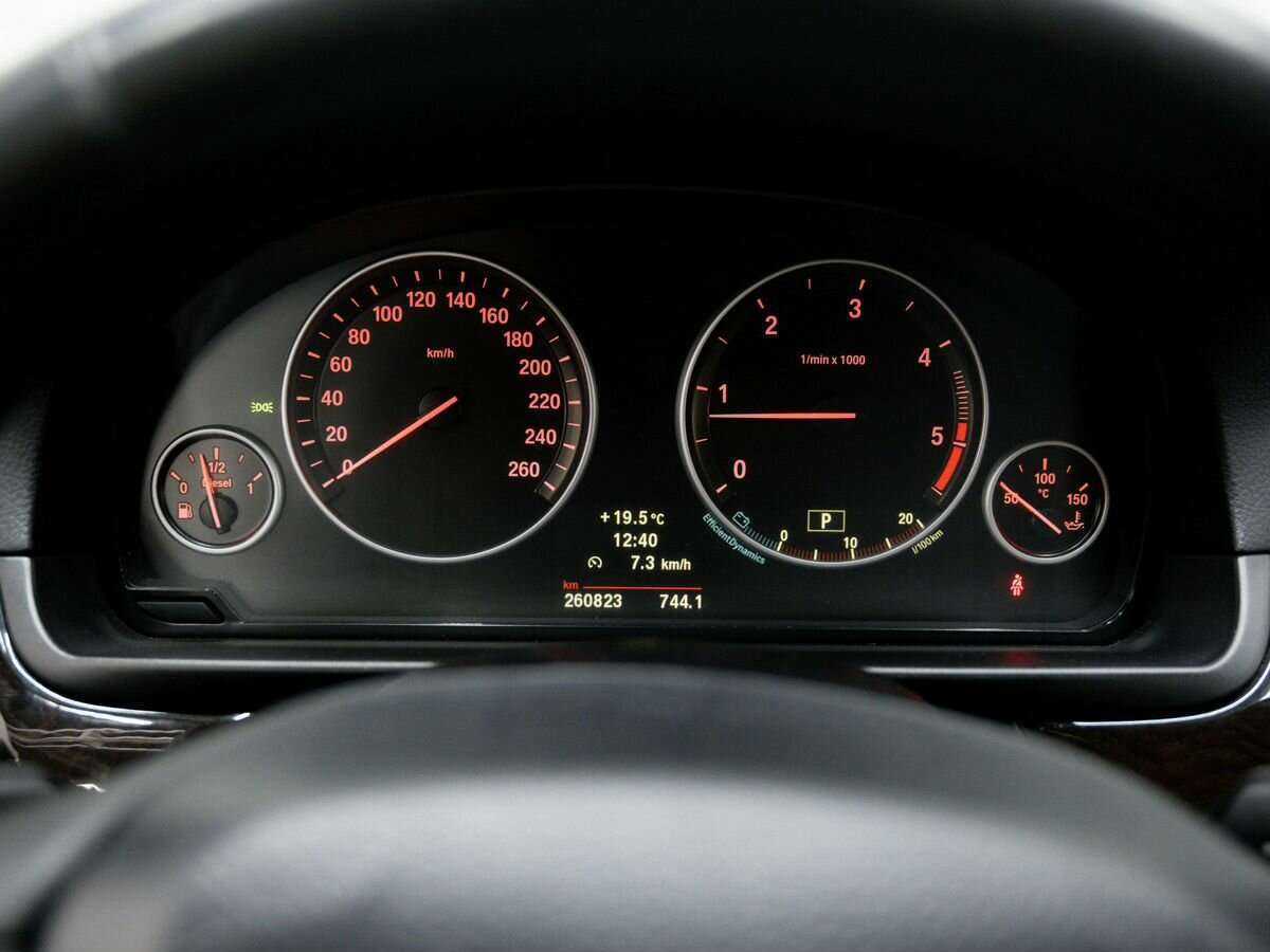 BMW 5 серии с пробегом — 2011 год. Фото: #23