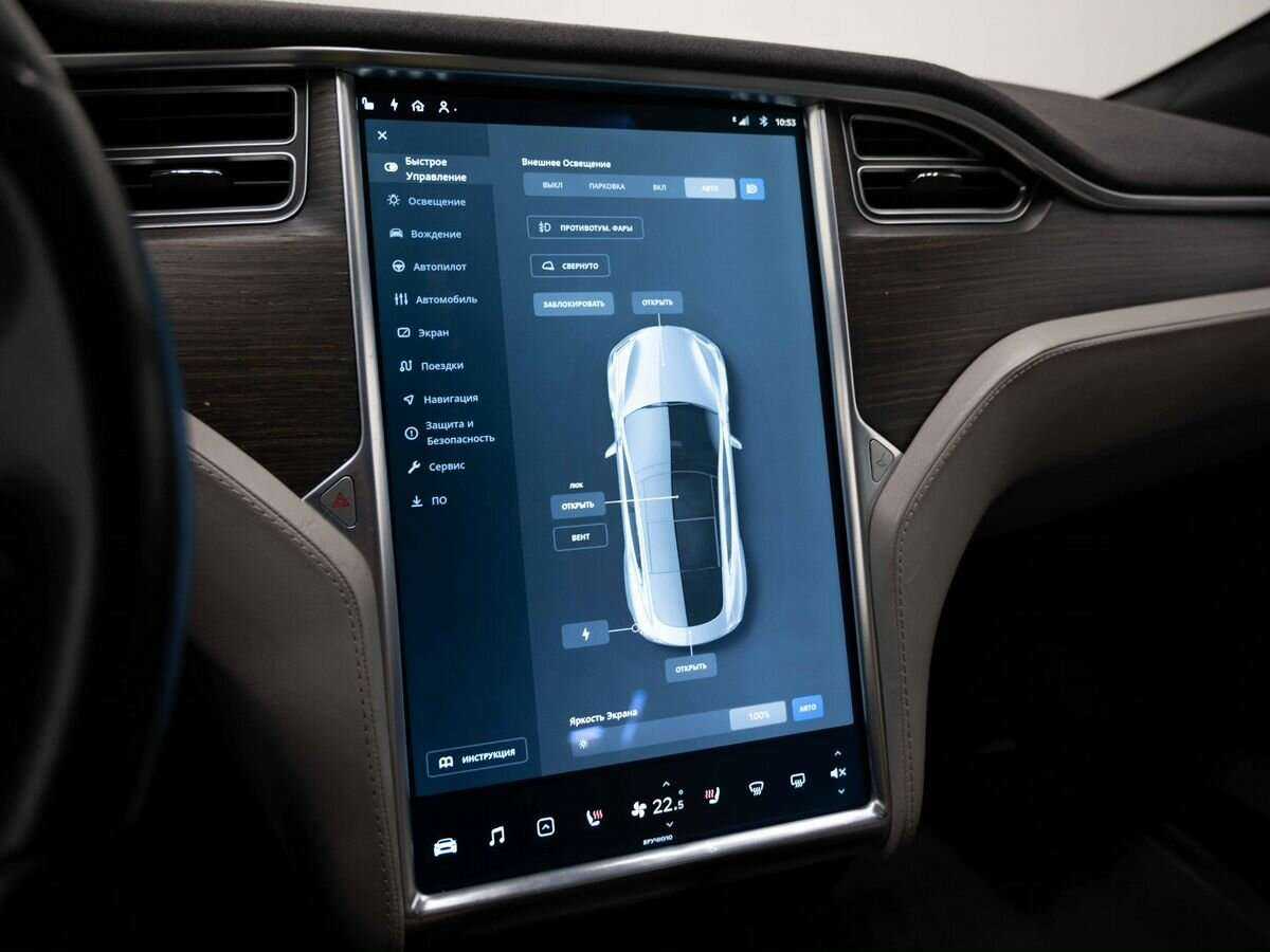 Tesla Model S с пробегом — 2015 год. Фото: #14